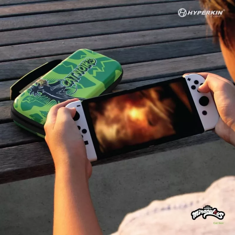 Hyperkin M07541-MTCN Hard Shell Case, Green, Multi-Colour, PEVA, for Nintendo Switch Lite, Shockproof, Water-Resistant, Carrying Bag