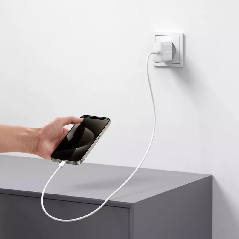 JOYROOM 10000mAh 22.5W USB-C Power Bank with Built-in Cable