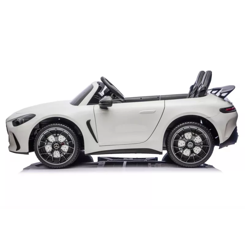 LEAN CARS Mercedes-AMG GT63 24V White Battery-Powered Ride-On Vehicle