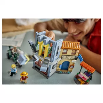 LEGO One Piece 75642 Showdown with Captain Smoker Building Set