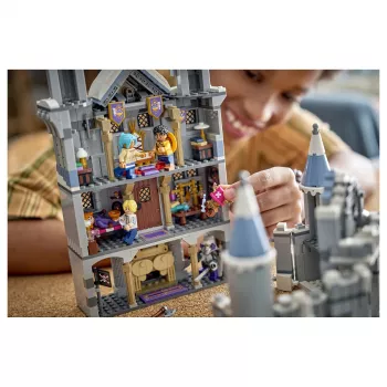 LEGO One Piece 75645 Battle at Drum Castle Building Set (1250 Pieces, 7 Minifigures)