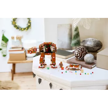 LEGO Star Wars 40806 Gingerbread AT-AT Holiday Display Model