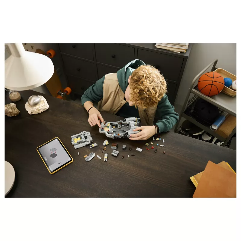 LEGO Star Wars 75445 Anzellan Starship Building Set
