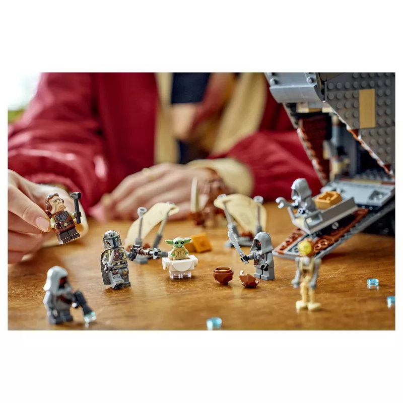 LEGO Star Wars Offworld Sandcrawler and Mudhorn 75453