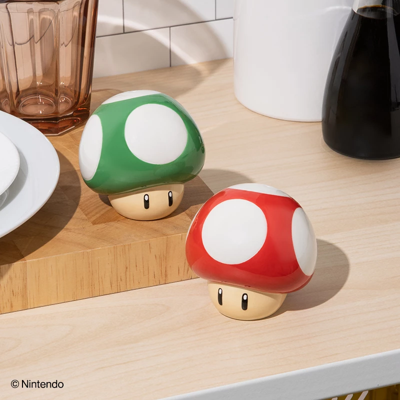 Paladone Super Mario Mushroom Salt and Pepper Shaker Set (Red Super Mushroom & Green 1-Up Mushroom)