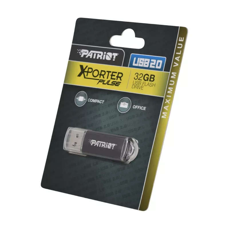 Patriot Xporter 32GB USB 2.0 Flash Drive - Black