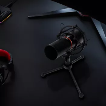 REDRAGON BLAZAR Cardioid USB Gaming Microphone with Tripod Stand, Pop Filter and Shock Mount - Black