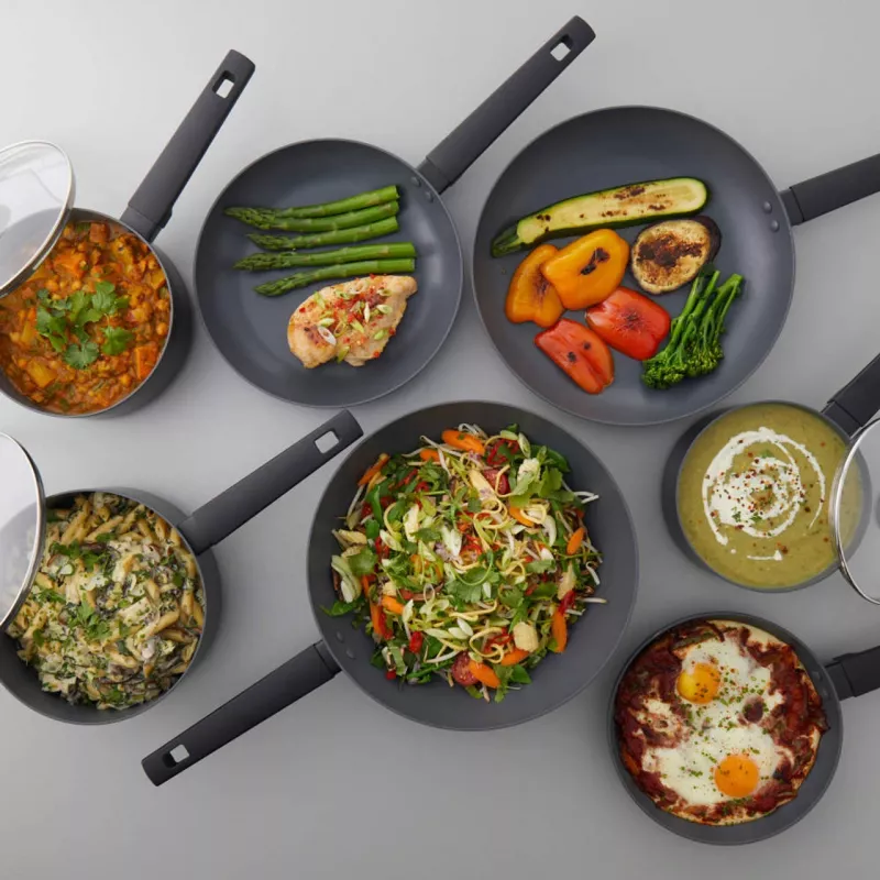 Russell Hobbs RH02838EU7 Shield 28cm Frypan - Forged Aluminium, Non-Stick, Induction Compatible, Black