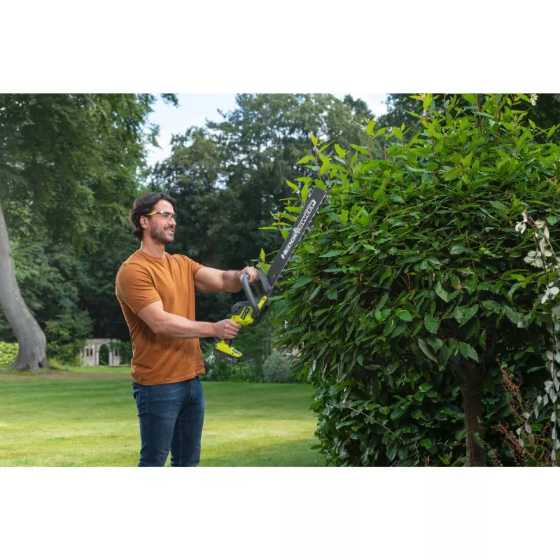 RYOBI ONE+ Cordless Hedge Trimmer RY18HT45A-0, 18V (Green/Black, Tool Only)
