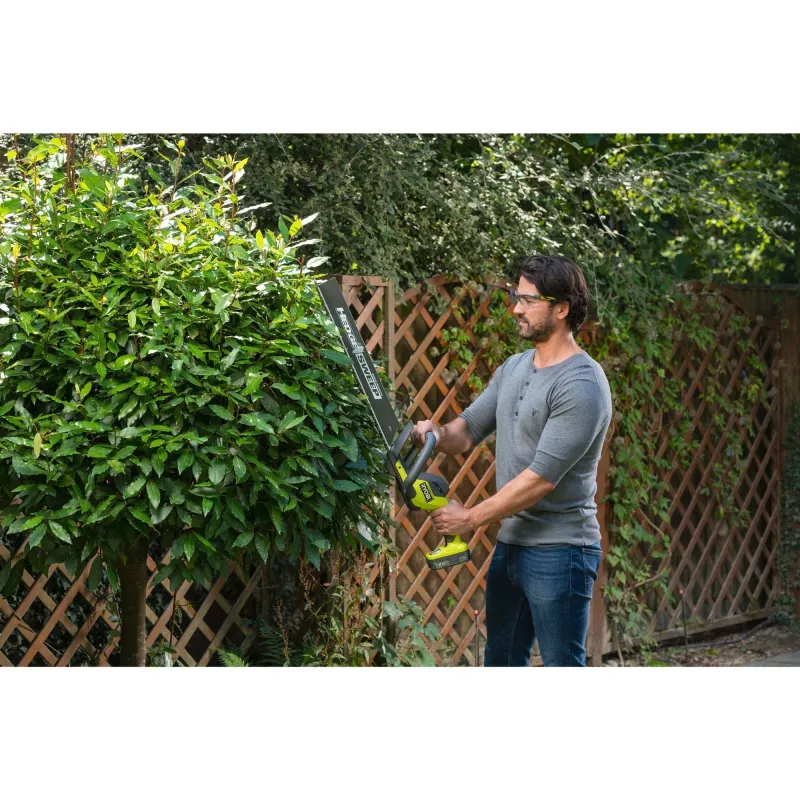RYOBI ONE+ Cordless Hedge Trimmer RY18HT50A-125, 18V (Green/Black, Li-Ion Battery 2.5Ah)