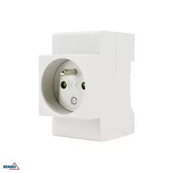 SCHELINGER 16A 5-Pin 400V IP44 Red Panel Mount Socket (3P+N+PE, 6h)