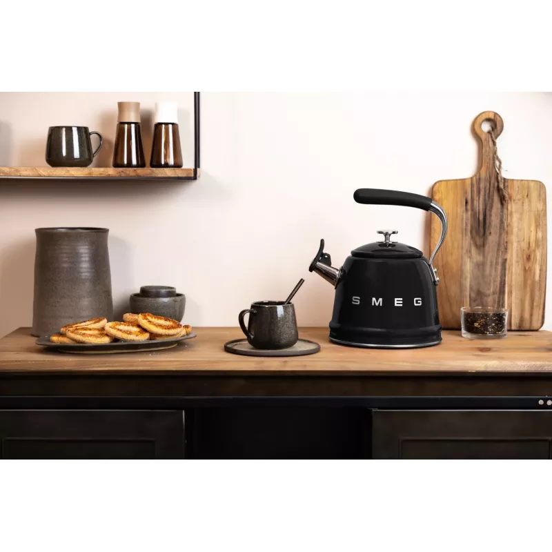 Smeg 50's Style Kettle WKF01BL Black 1.7L 2400W Stainless Steel