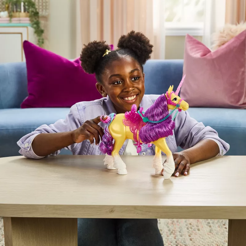 SPINMASTER Unicorn Academy - Einhorn Leaf (28 cm, with Real Mane and Tail, Removable Bridle, Saddle and Brush)