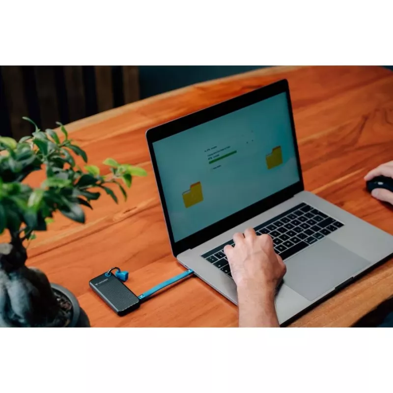 Verbatim Pocket SSD 256GB USB 3.2 Gen 2 Type-C External Solid State Drive, Black/Blue 32416