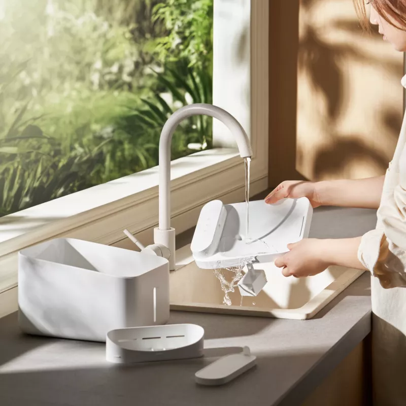 Xiaomi Smart Pet Fountain 2 - 2L Automatic Cat & Dog Water Dispenser with Quadruple Filtration, App Control, Silent Pump, White