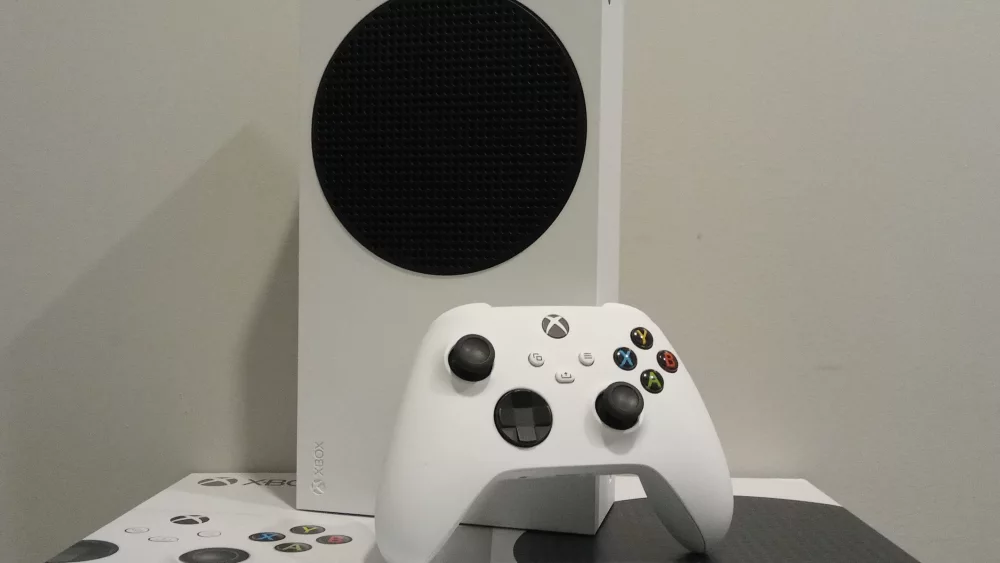 Xbox Series S console with white controller