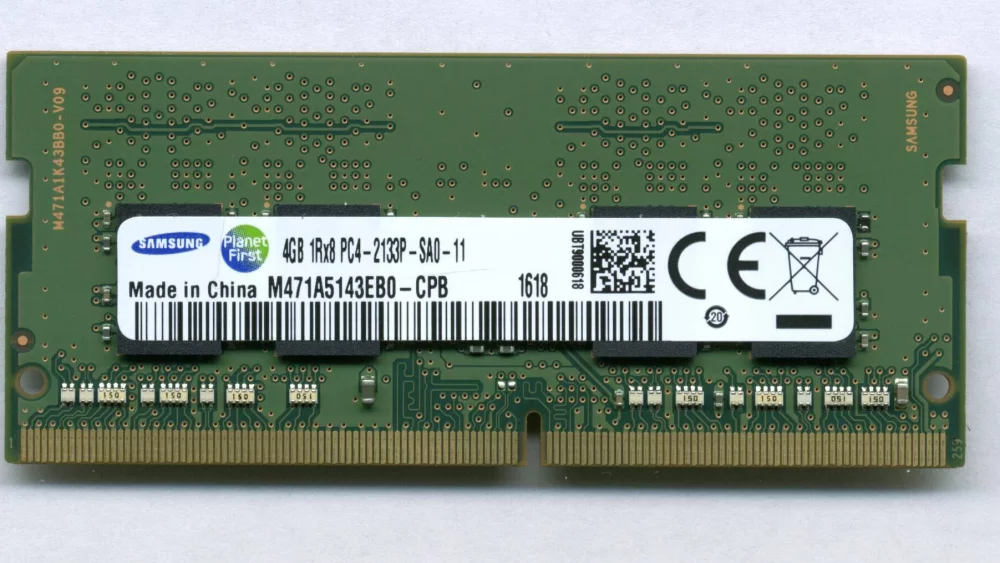 SO-DIMM laptop memory module