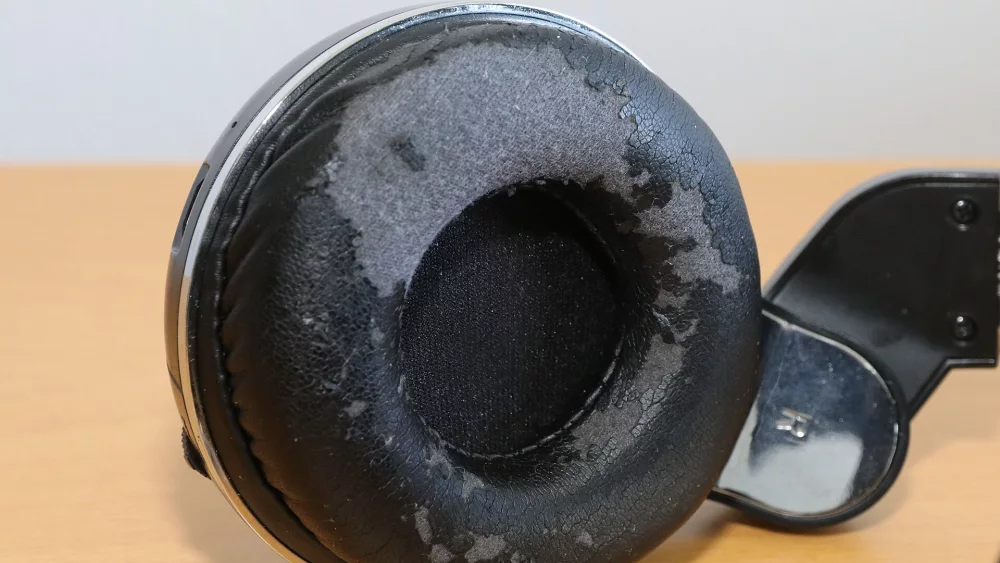 Headphones and audio accessories